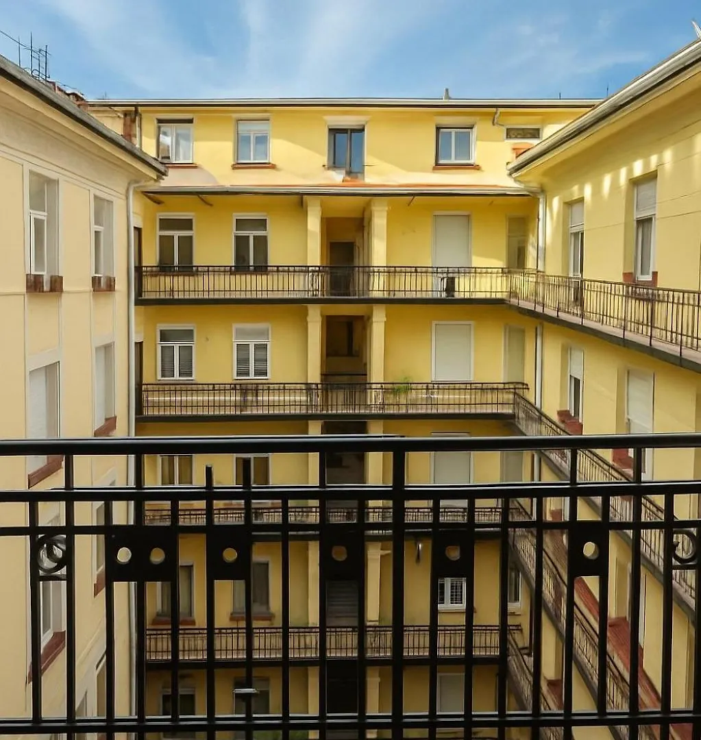 Bloom Akasha I Apartament